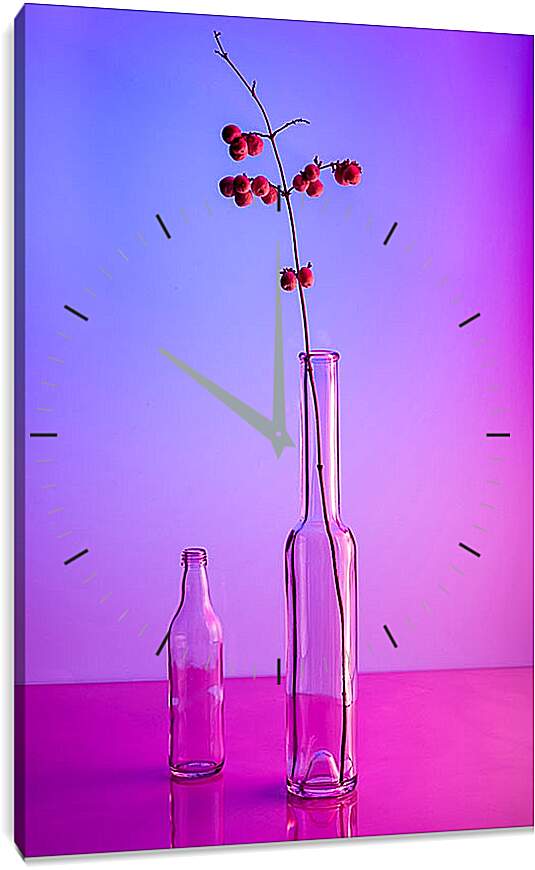 Часы картина - Натюрморт с веткой снежноягодника. Валентин Иванцов