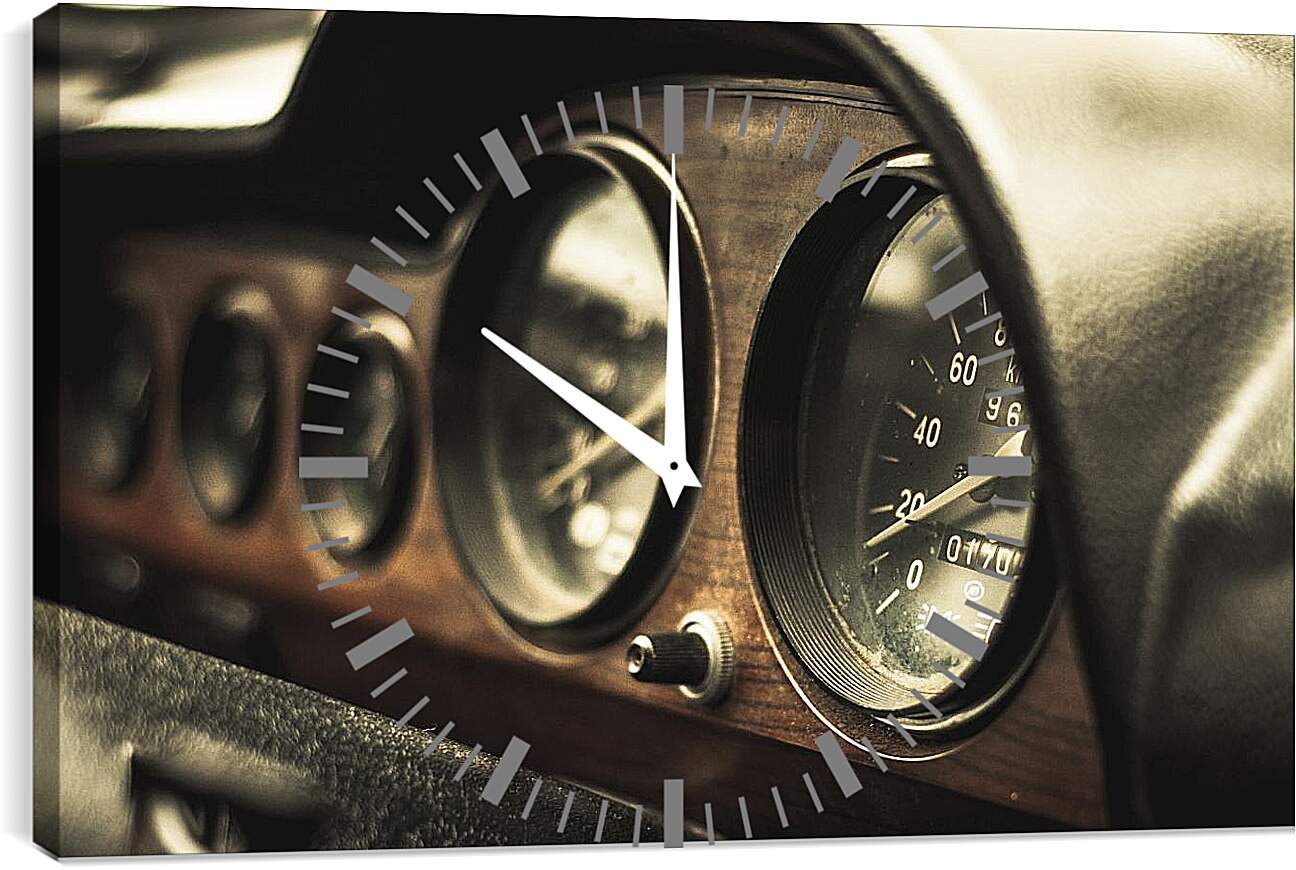Часы картина - Приборная панель автомобиля