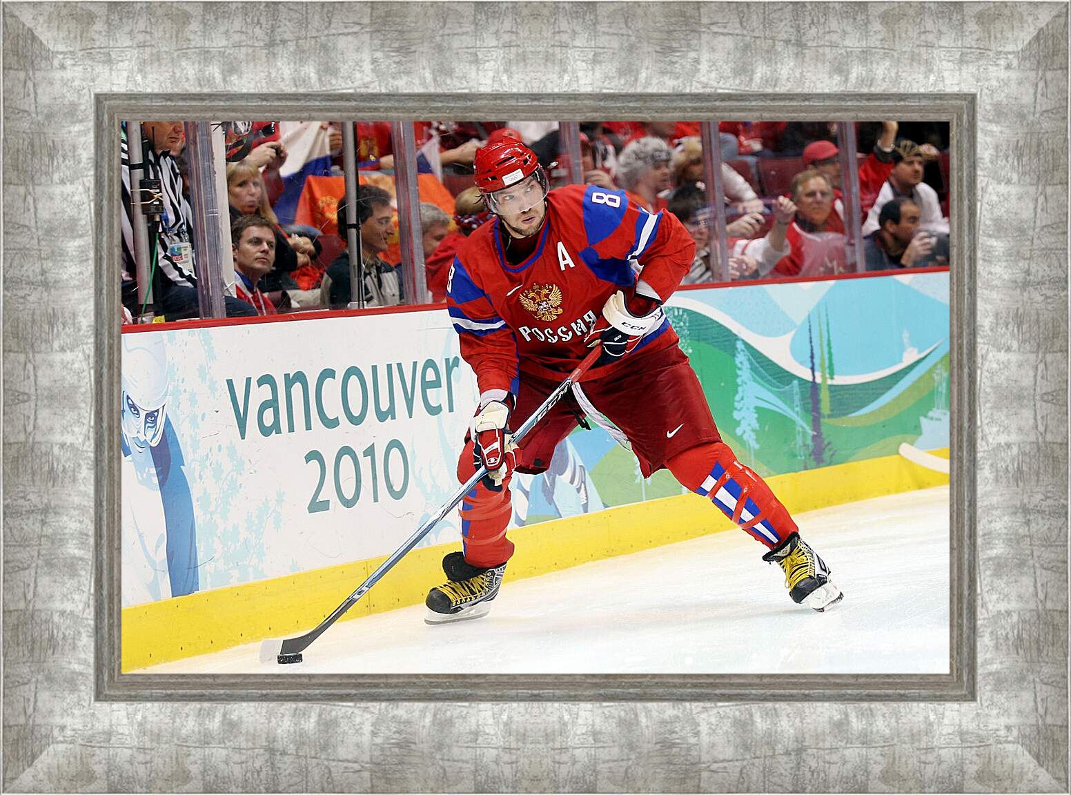 Картина в раме - Александр Овечкин в Ванкувере на Олимпиаде