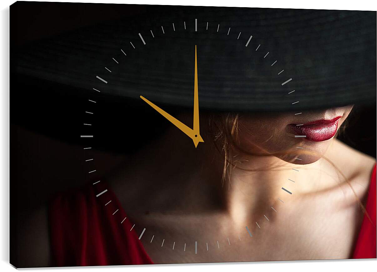 Часы картина - Девушка в чёрной шляпе