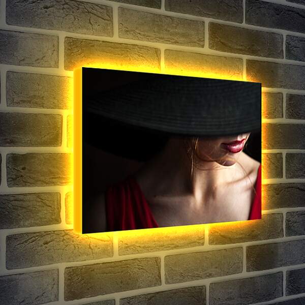 Лайтбокс световая панель - Девушка в чёрной шляпе