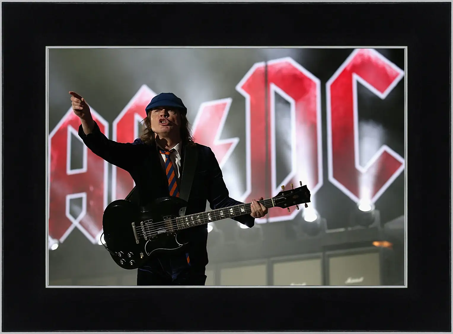 Картина в раме - AC/DC