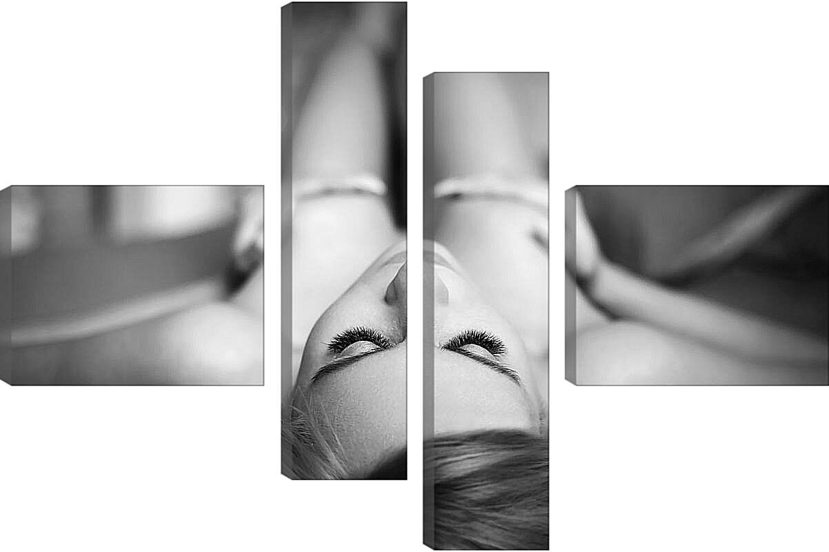 Модульная картина - Девушка лежащая на кровати прикрывая грудь руками