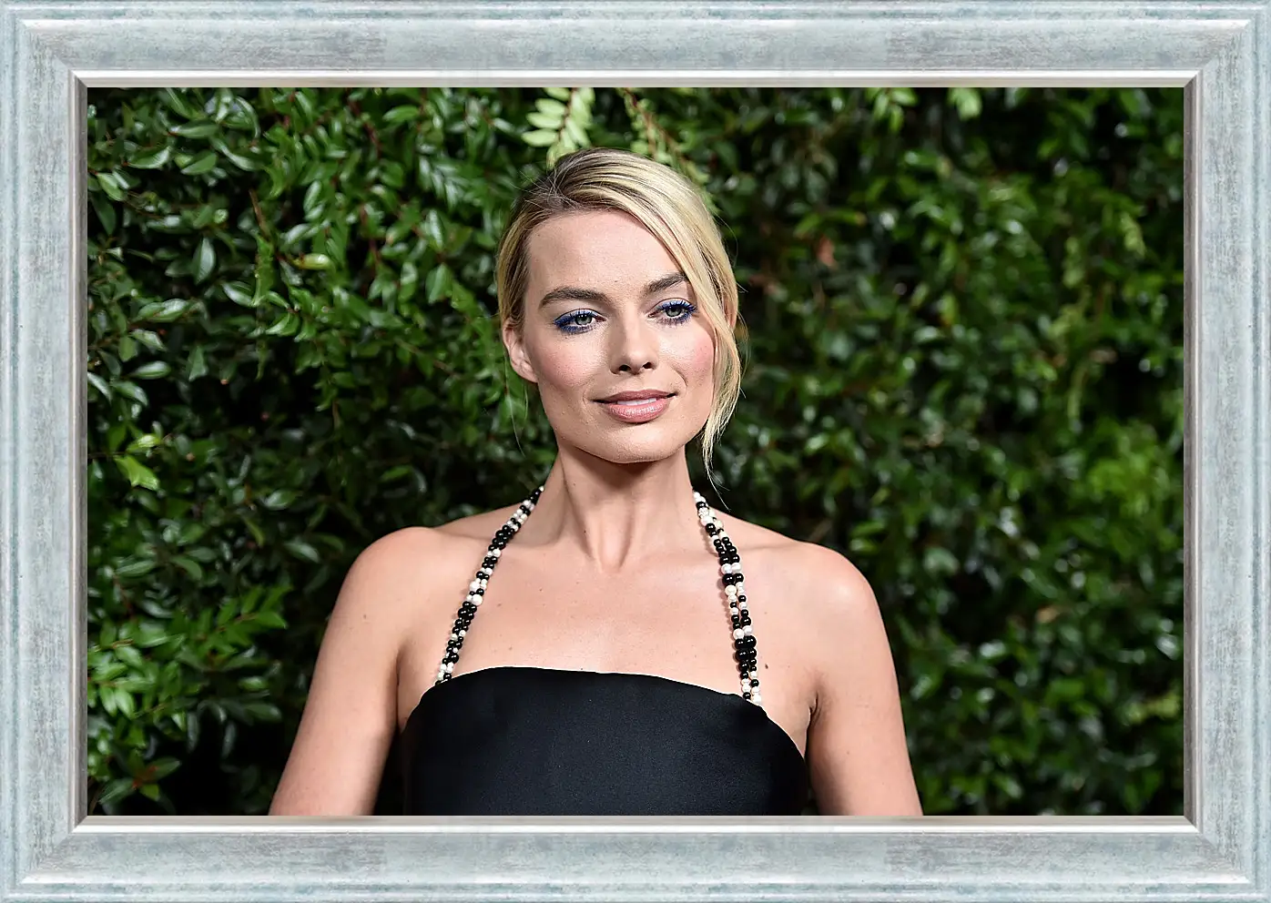 Картина в раме - Марго Робби. Margot Robbie