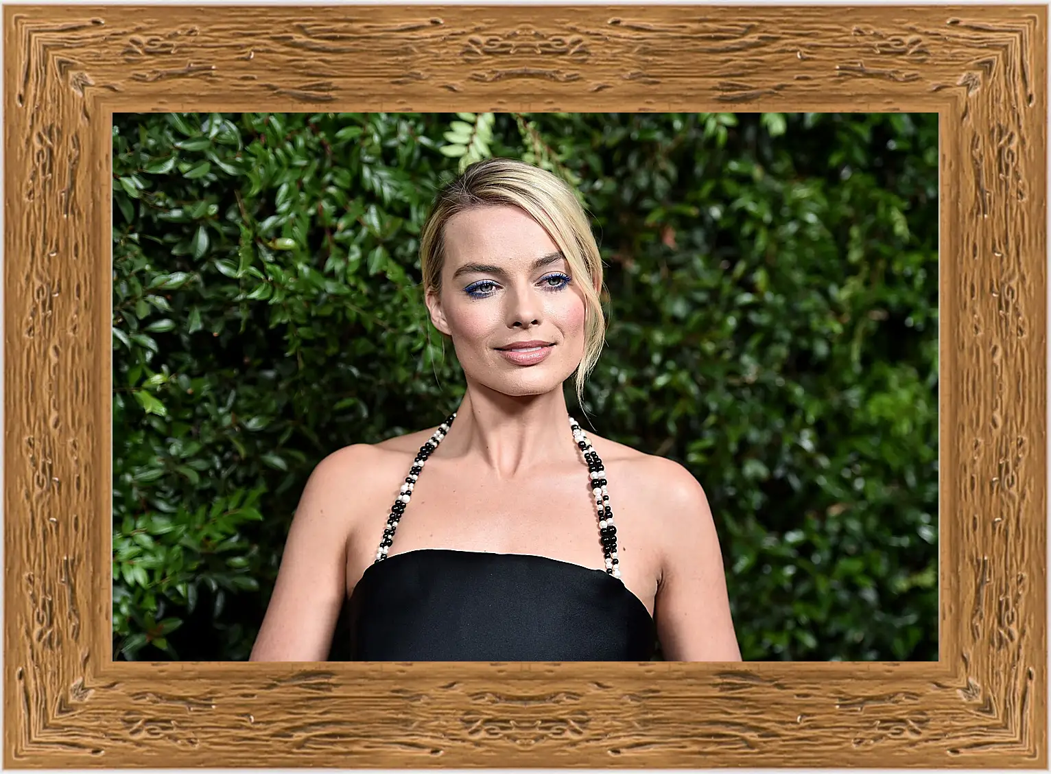 Картина в раме - Марго Робби. Margot Robbie