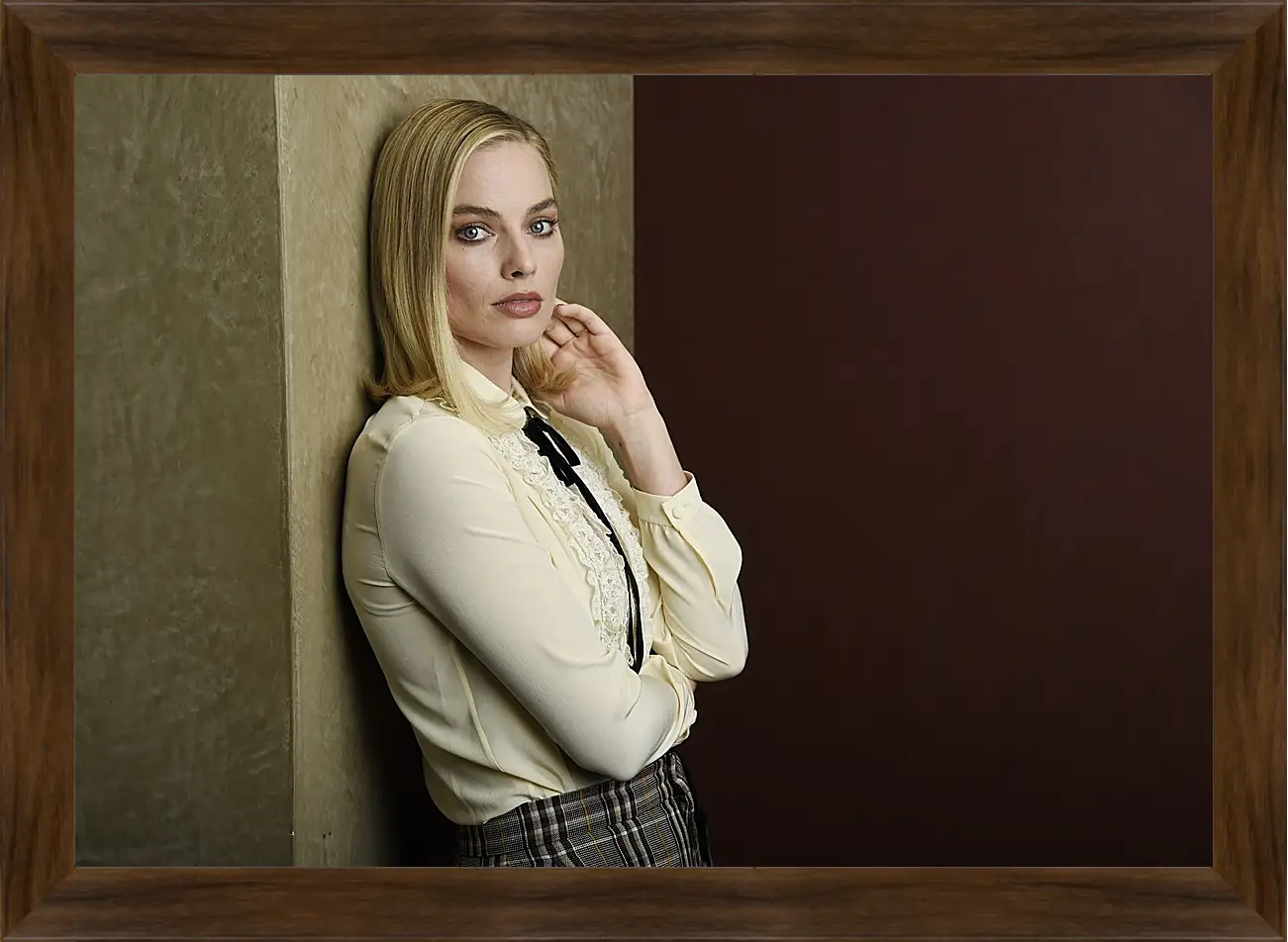 Картина в раме - Марго Робби. Margot Robbie