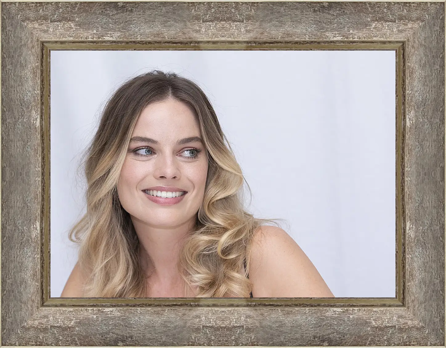 Картина в раме - Марго Робби. Margot Robbie