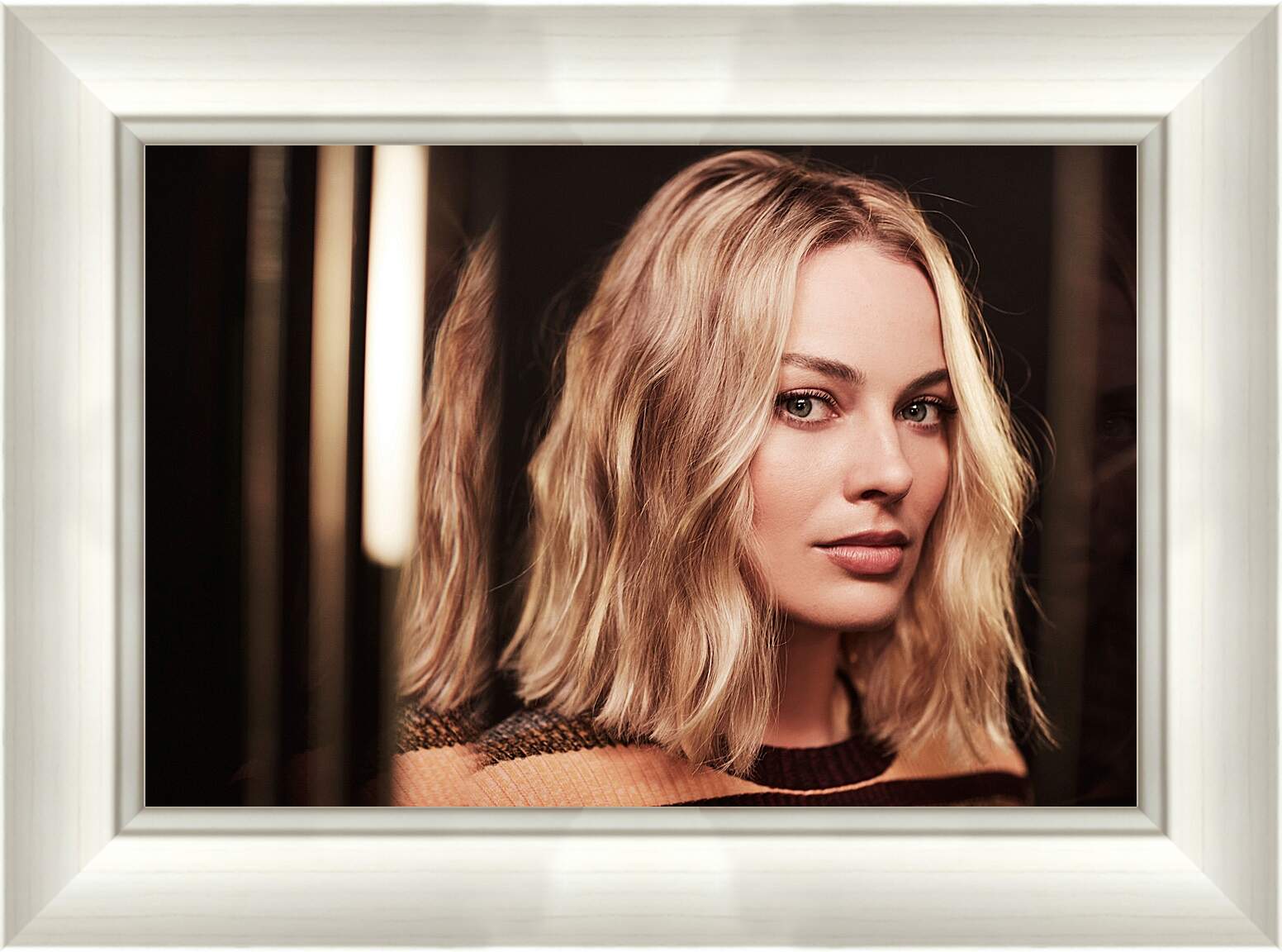 Картина в раме - Марго Робби. Margot Robbie