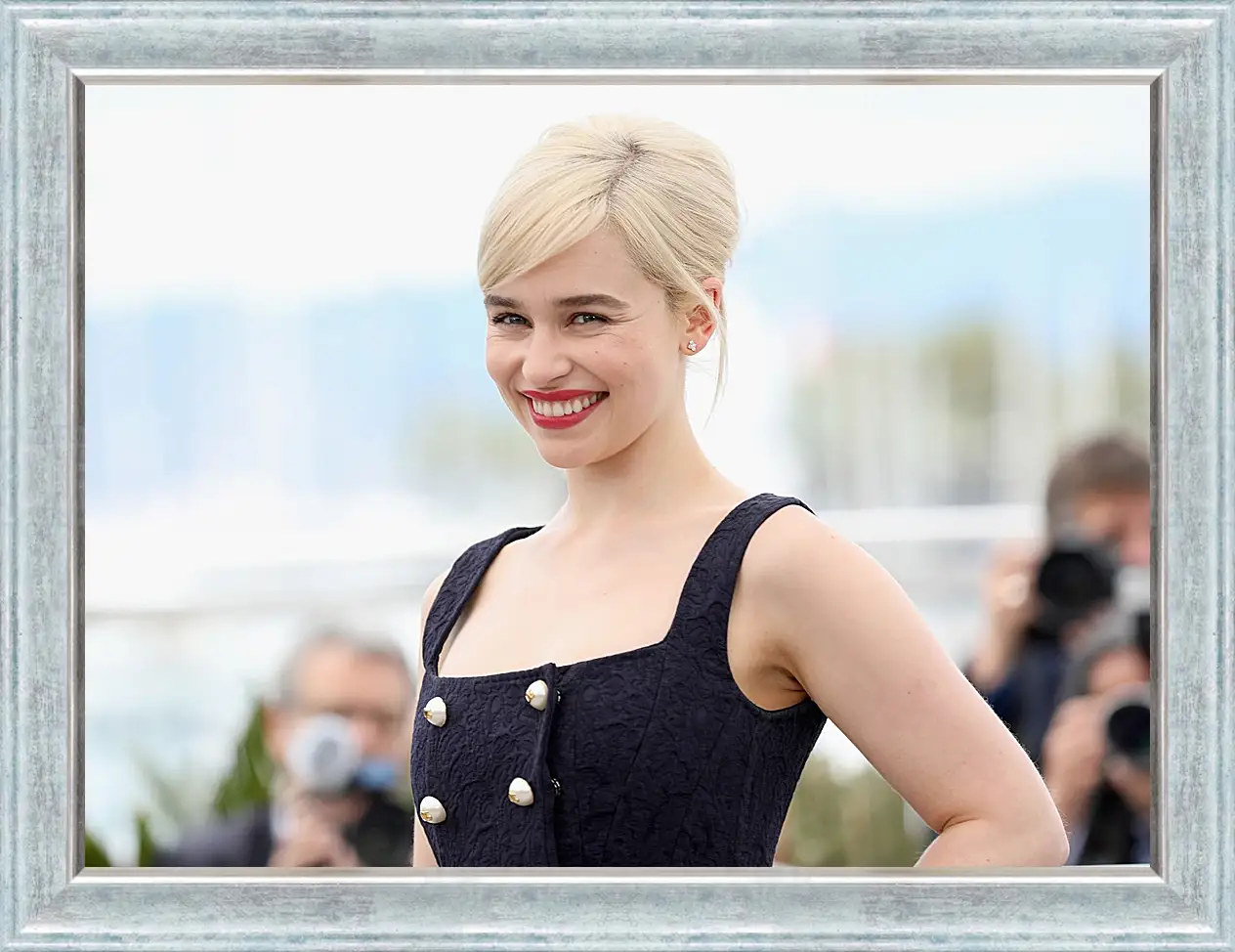 Картина в раме - Эмилия Кларк. Emilia Clarke