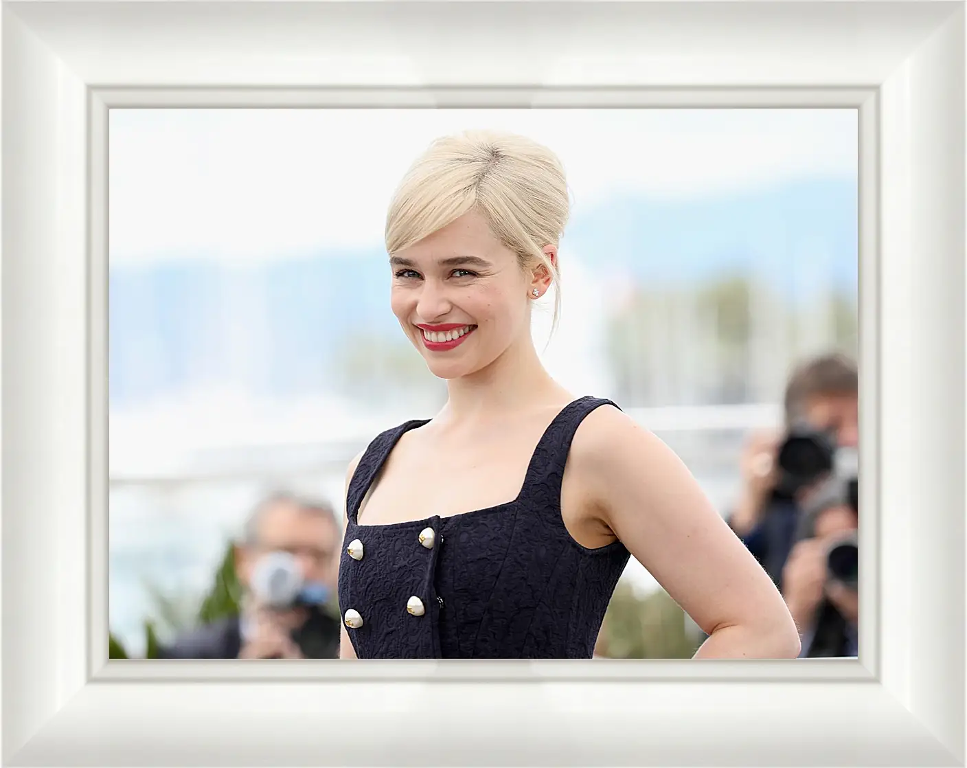 Картина в раме - Эмилия Кларк. Emilia Clarke