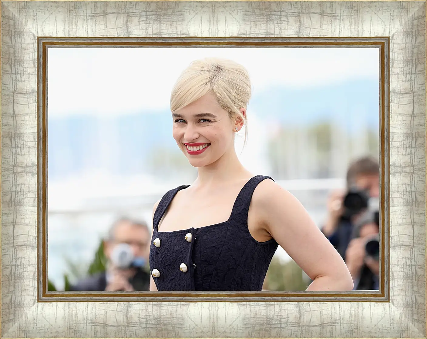 Картина в раме - Эмилия Кларк. Emilia Clarke