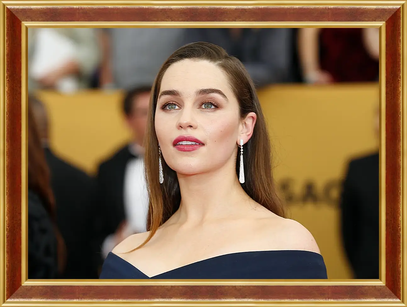 Картина в раме - Эмилия Кларк. Emilia Clarke