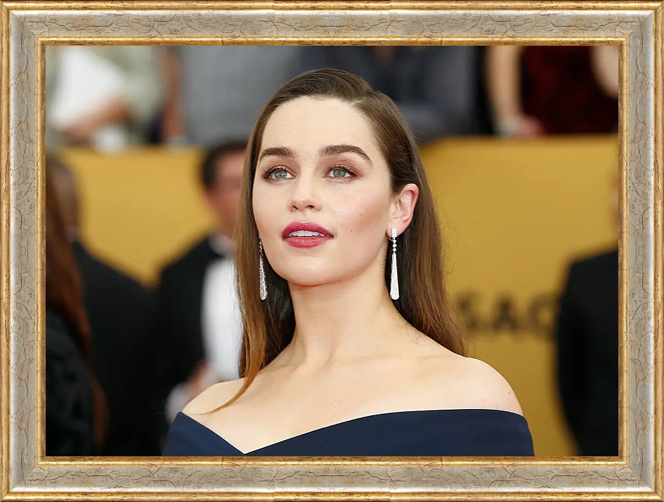 Картина в раме - Эмилия Кларк. Emilia Clarke