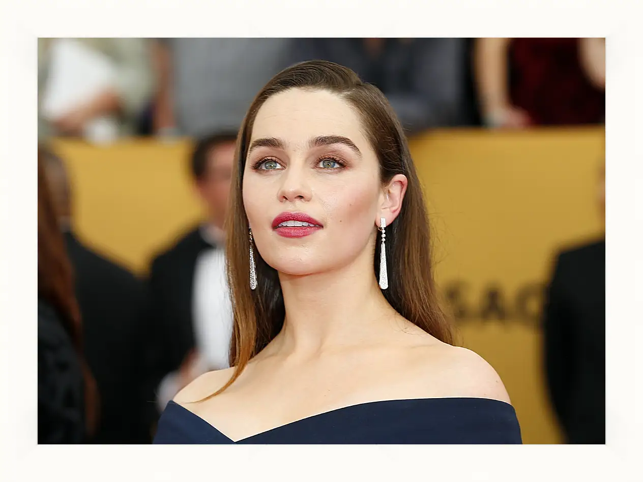 Картина в раме - Эмилия Кларк. Emilia Clarke