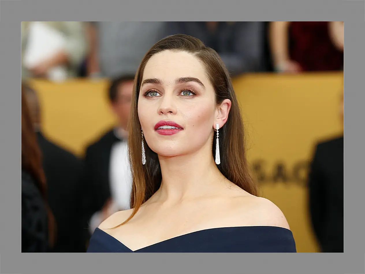 Картина в раме - Эмилия Кларк. Emilia Clarke