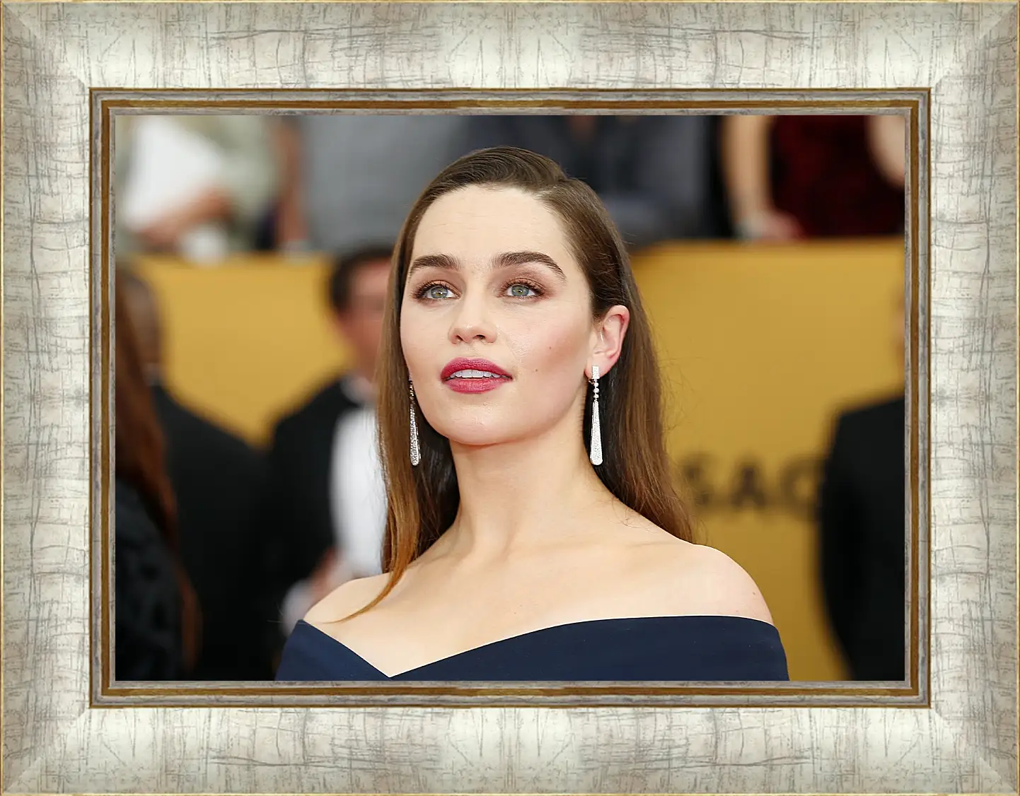 Картина в раме - Эмилия Кларк. Emilia Clarke