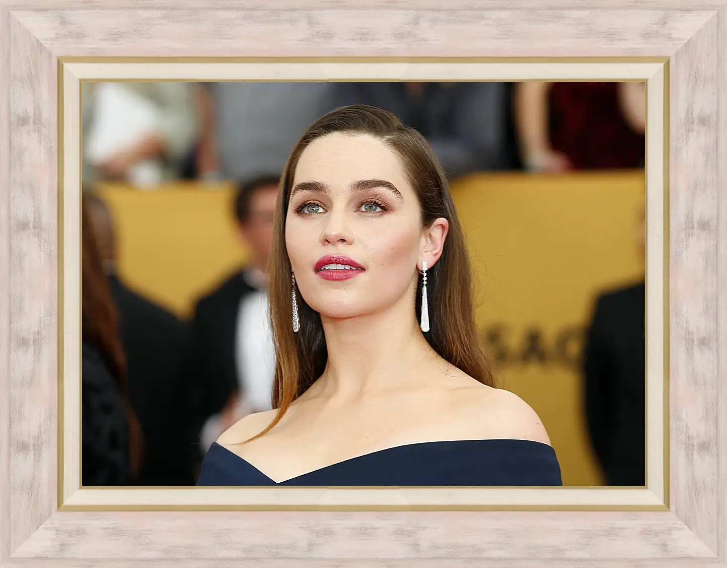 Картина в раме - Эмилия Кларк. Emilia Clarke