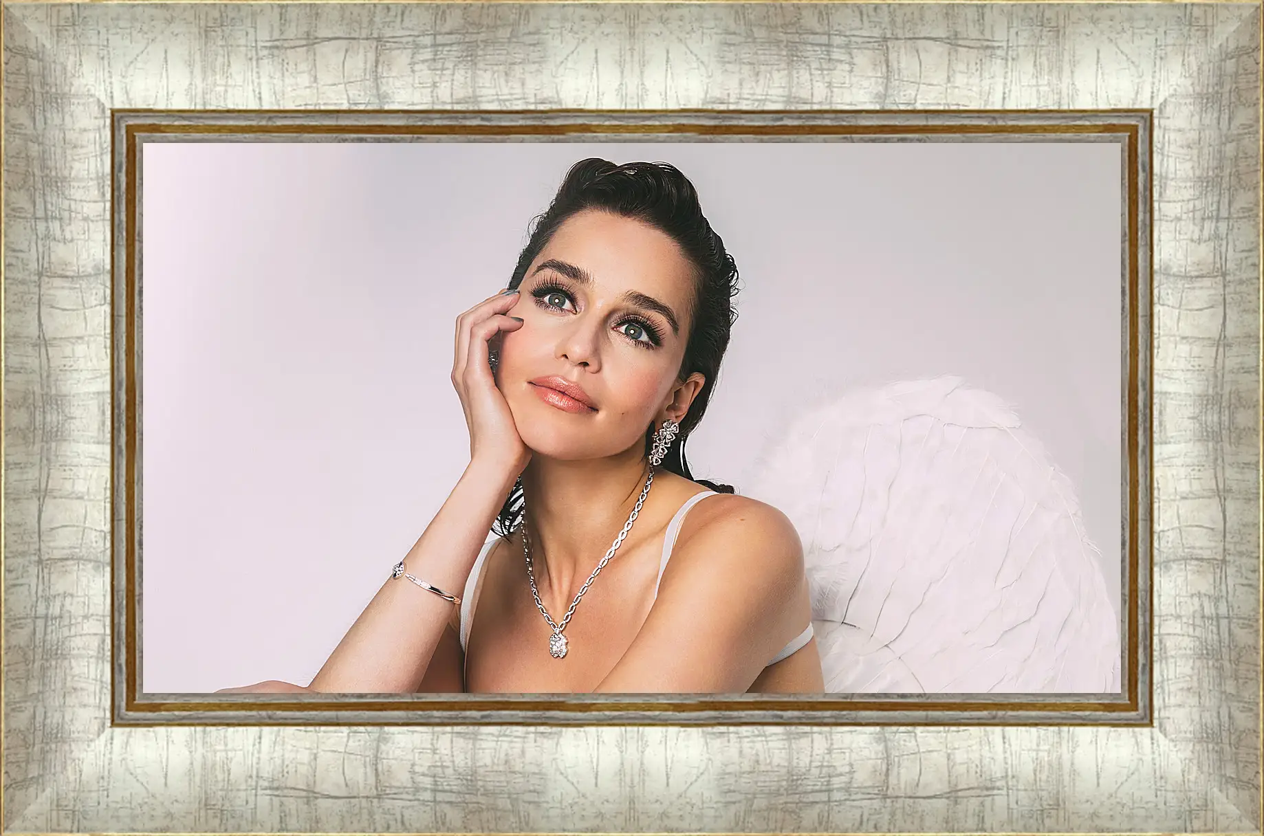 Картина в раме - Эмилия Кларк. Emilia Clarke