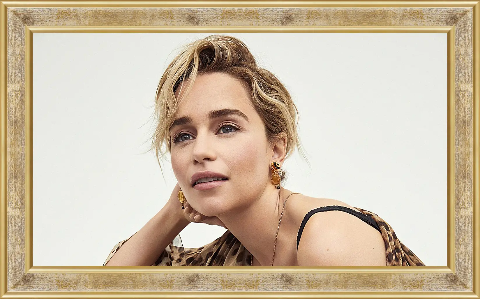 Картина в раме - Эмилия Кларк. Emilia Clarke