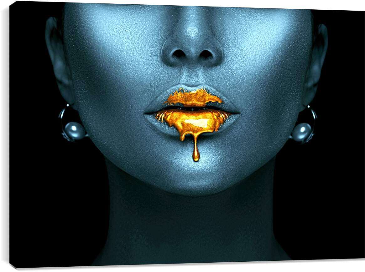 Постер и плакат - Золотые губы девушки