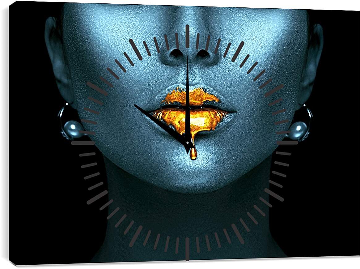 Часы картина - Золотые губы девушки