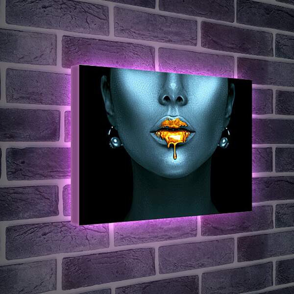 Лайтбокс световая панель - Золотые губы девушки