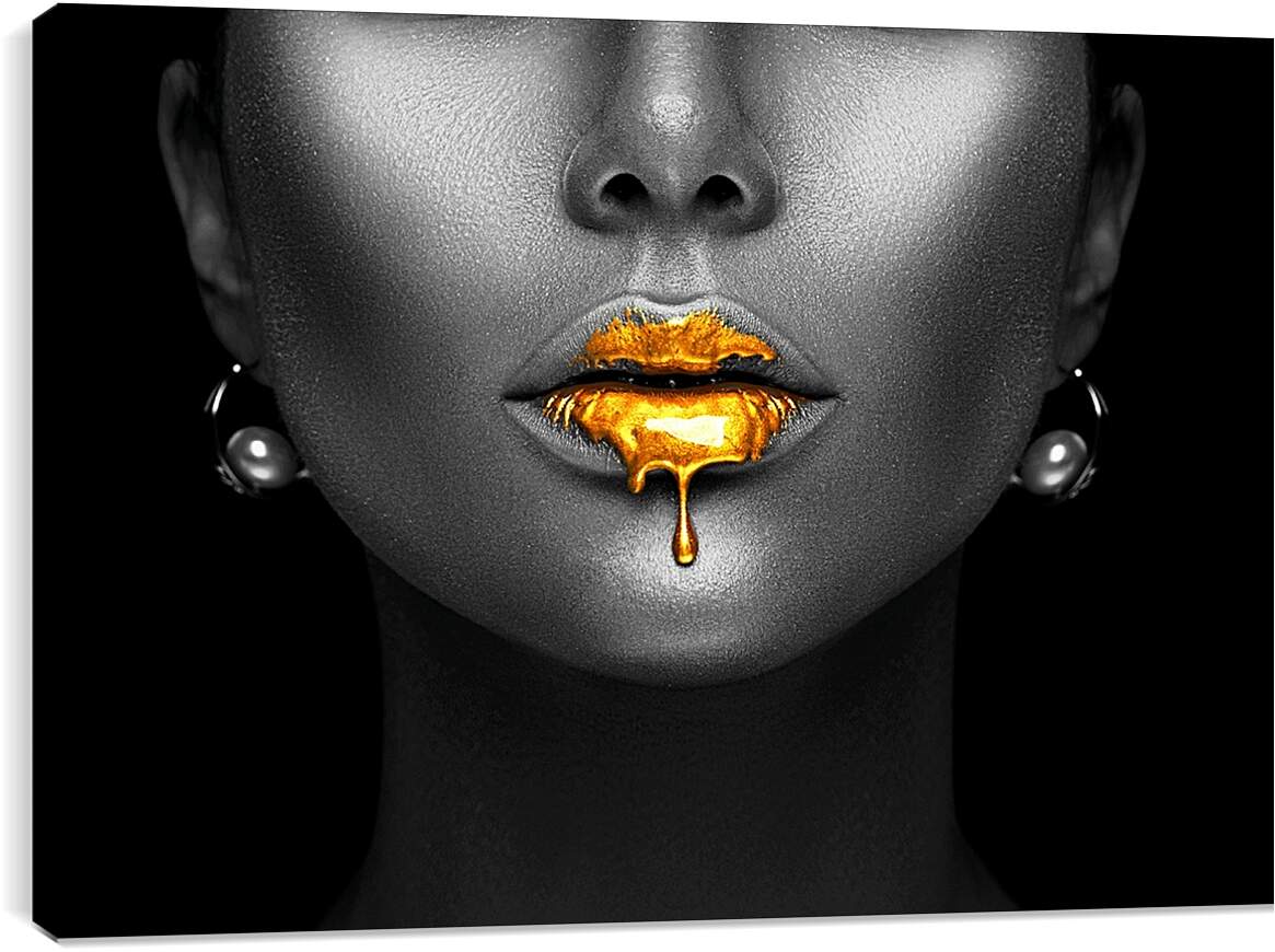 Постер и плакат - Золотая краска на губах у девушки