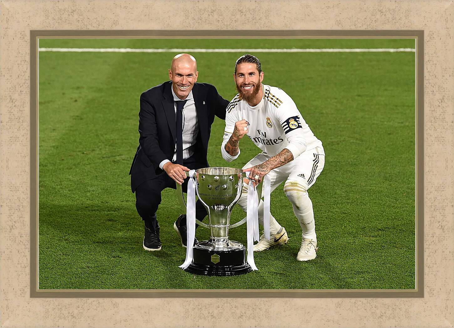 Картина в раме - Зидан и Рамос с кубком. ФК Реал Мадрид. FC Real Madrid