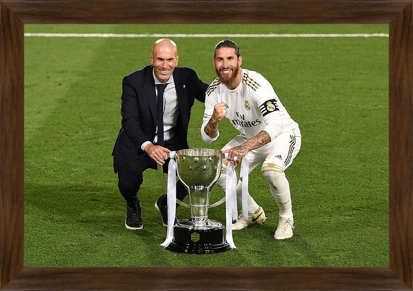 Картина в раме - Зидан и Рамос с кубком. ФК Реал Мадрид. FC Real Madrid