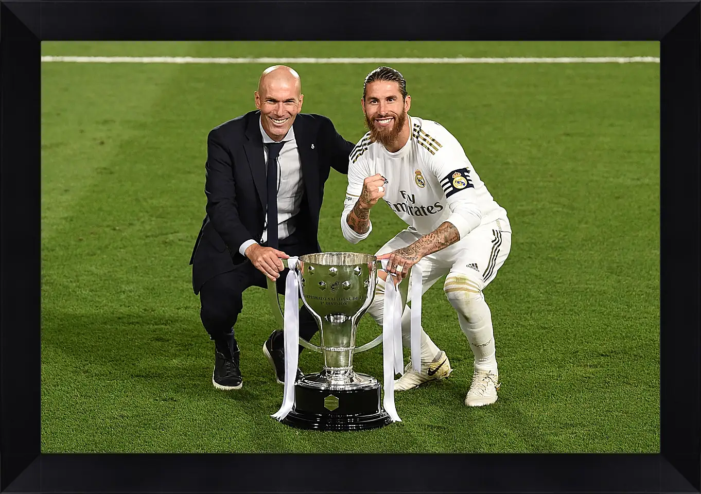 Картина в раме - Зидан и Рамос с кубком. ФК Реал Мадрид. FC Real Madrid