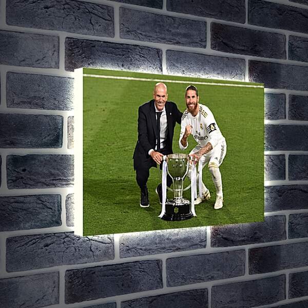Лайтбокс световая панель - Зидан и Рамос с кубком. ФК Реал Мадрид. FC Real Madrid