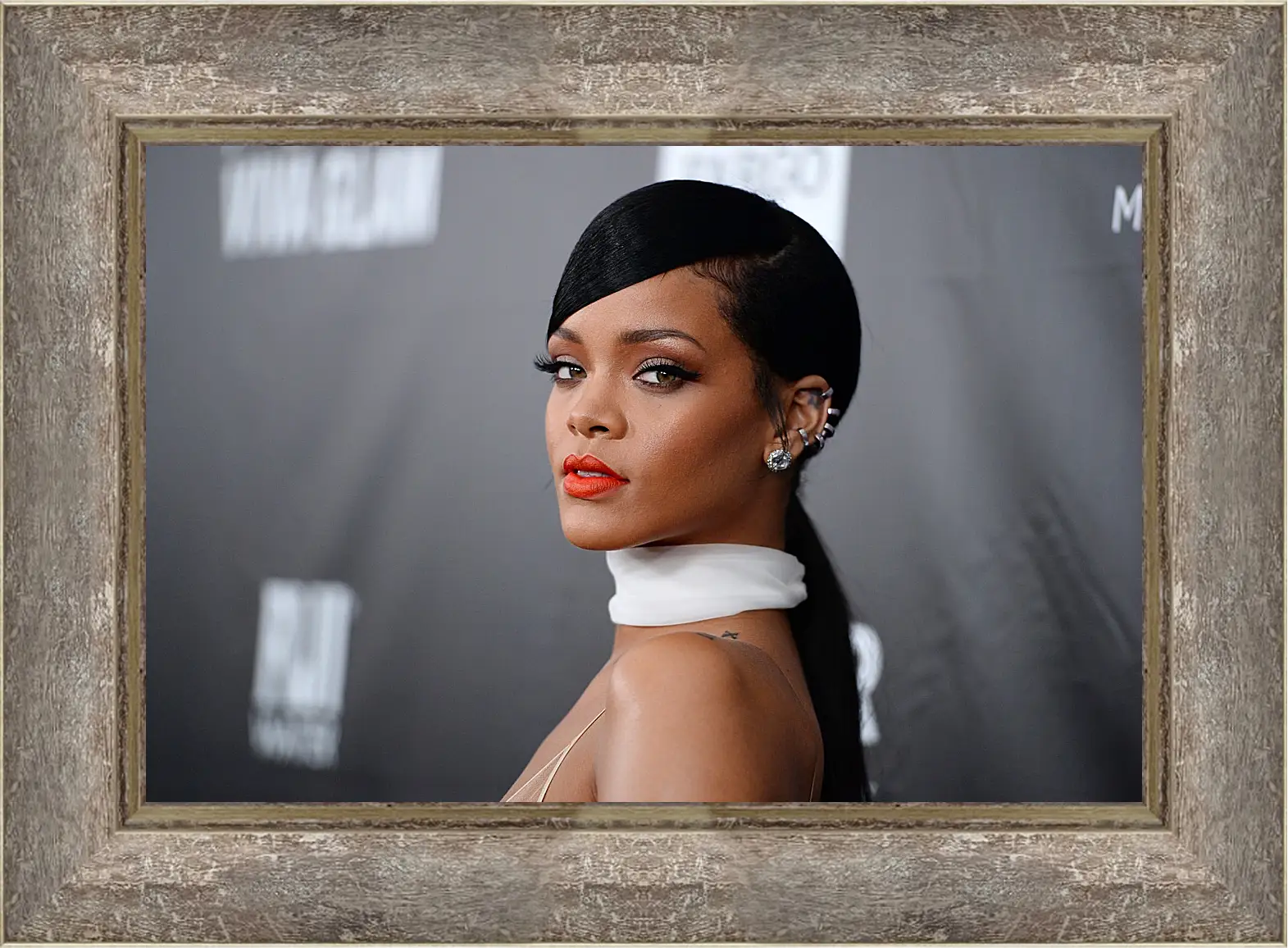 Картина в раме - Рианна. Rihanna