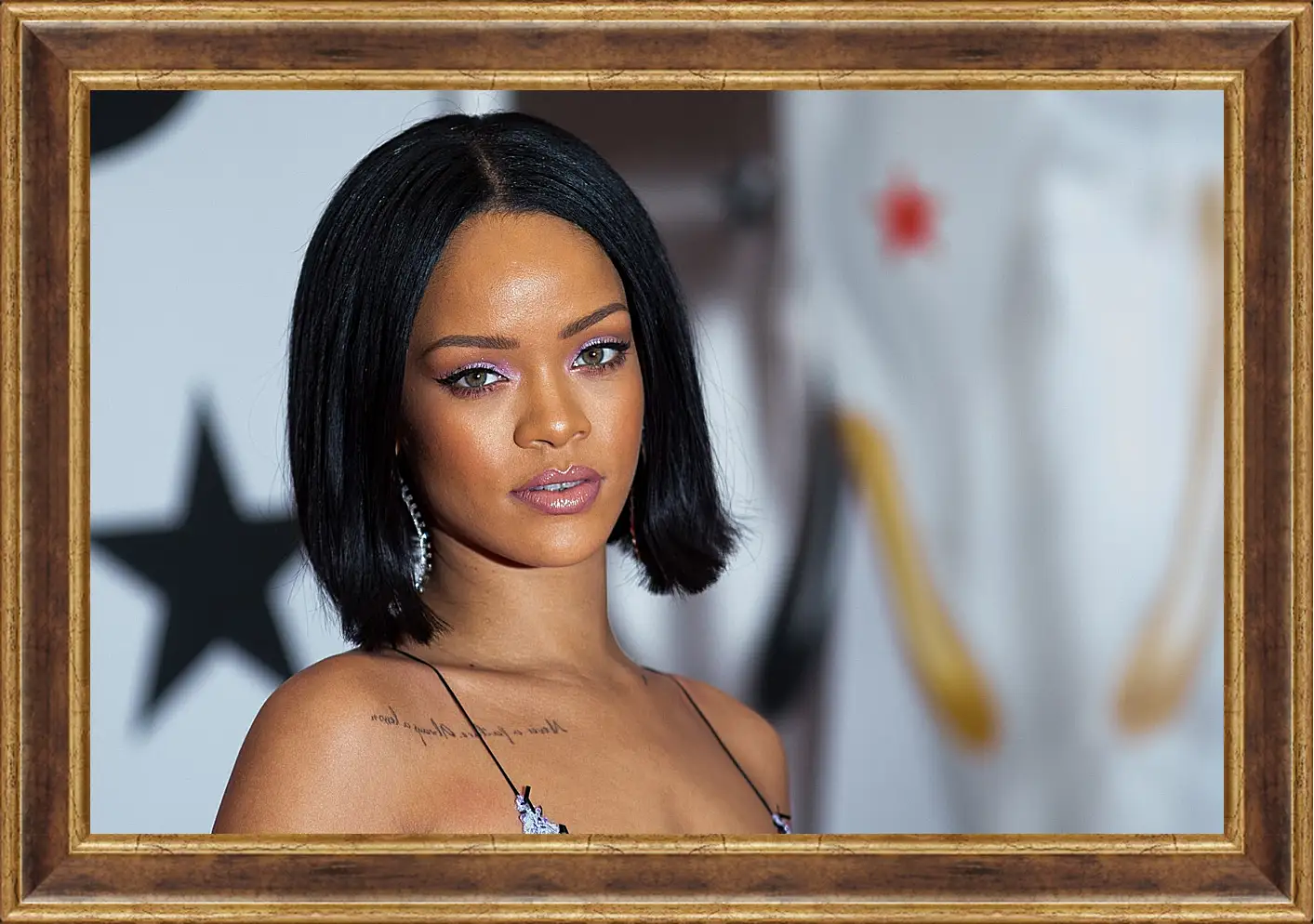 Картина в раме - Рианна. Rihanna