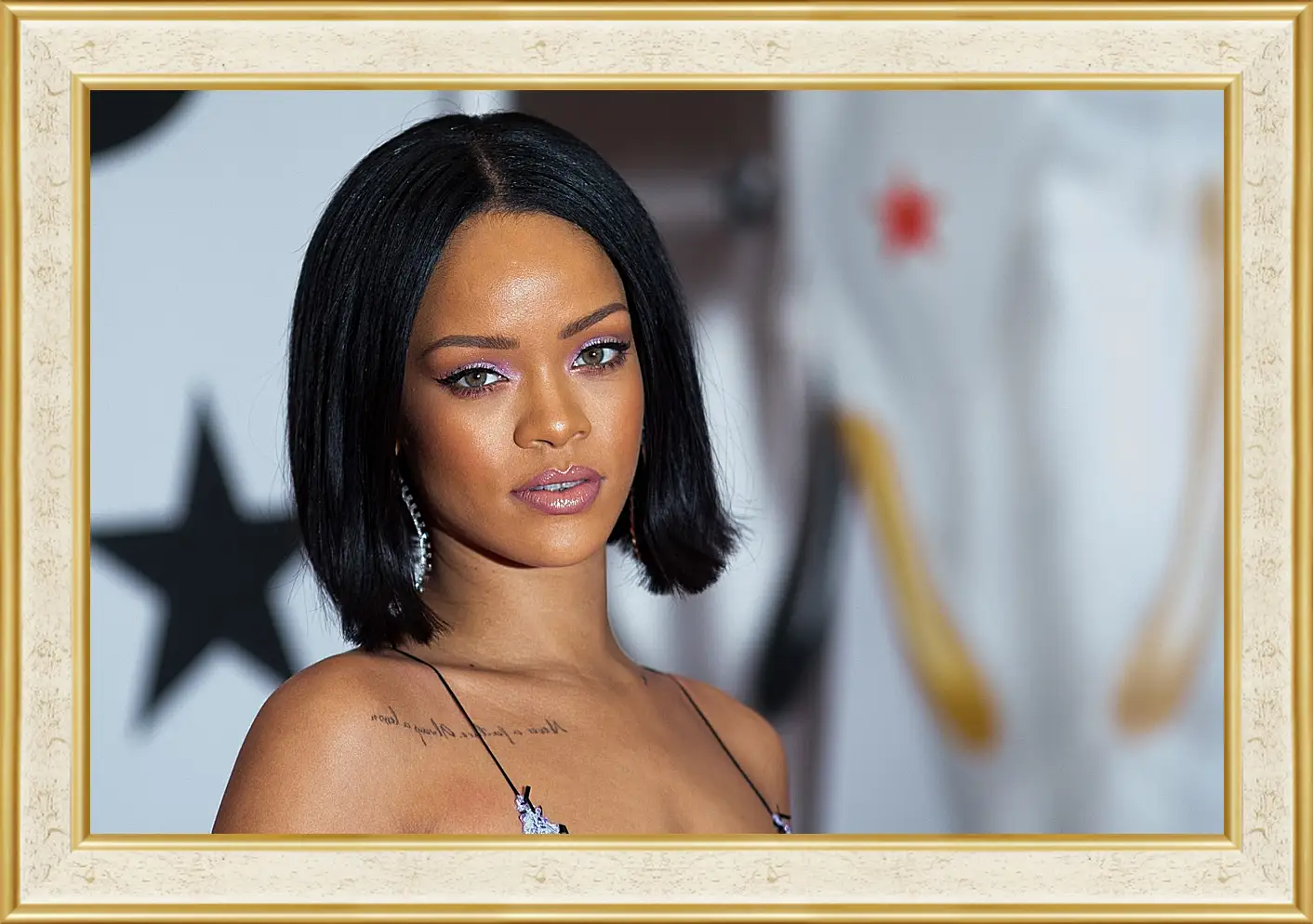 Картина в раме - Рианна. Rihanna