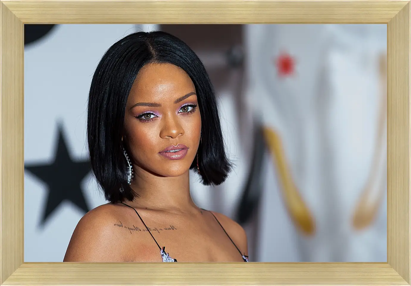 Картина в раме - Рианна. Rihanna