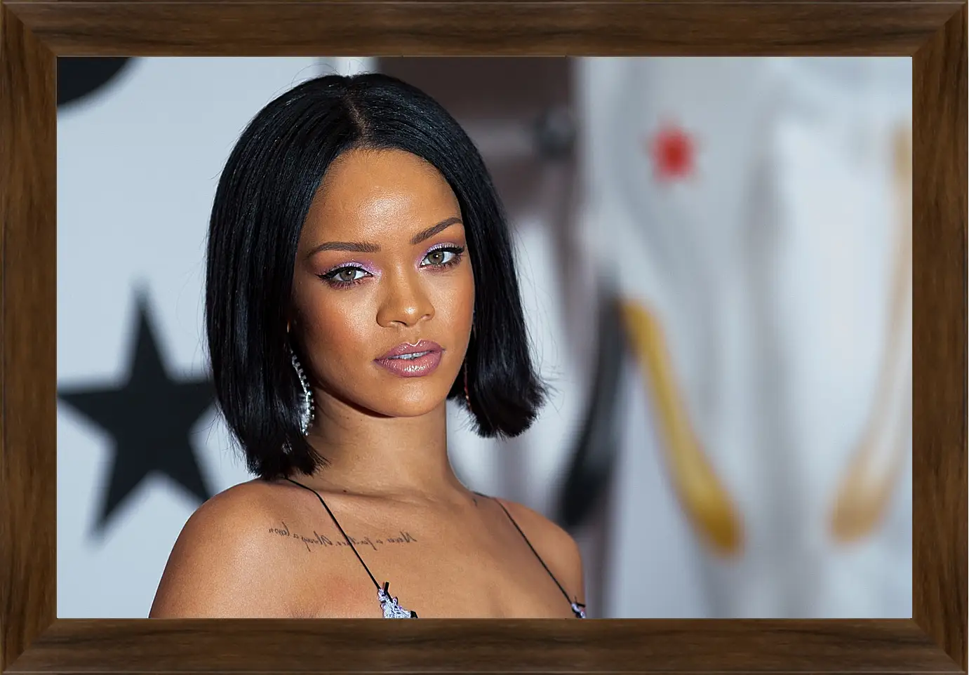 Картина в раме - Рианна. Rihanna