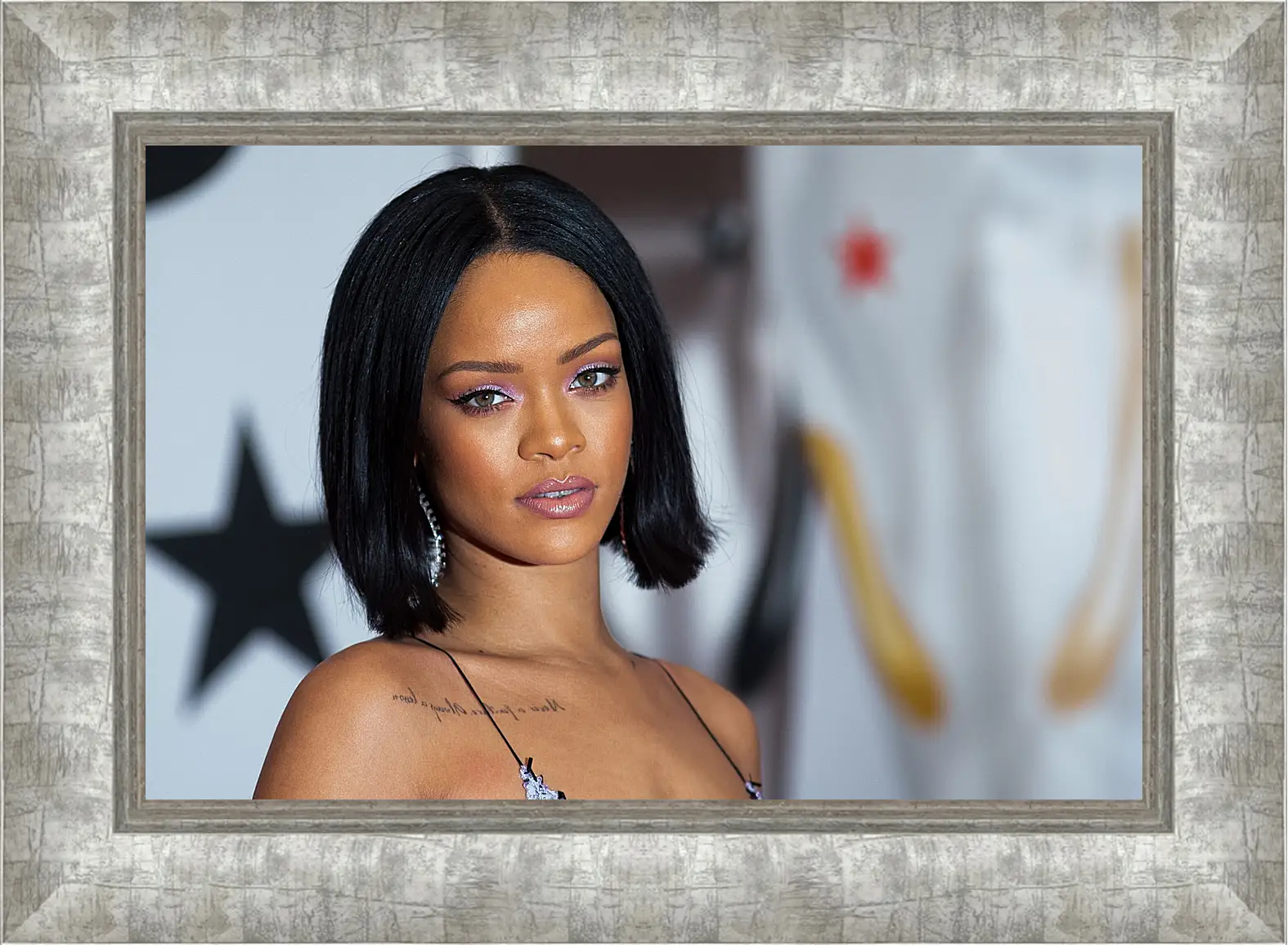 Картина в раме - Рианна. Rihanna