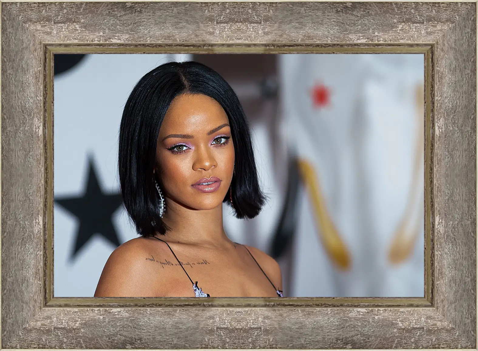 Картина в раме - Рианна. Rihanna