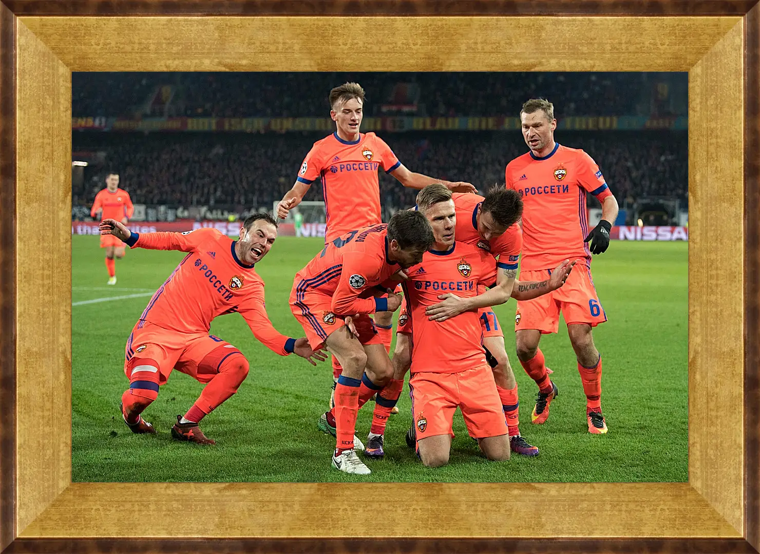 Картина в раме - Празднование гола. ФК ЦСКА Москва. FC CSKA Moscow