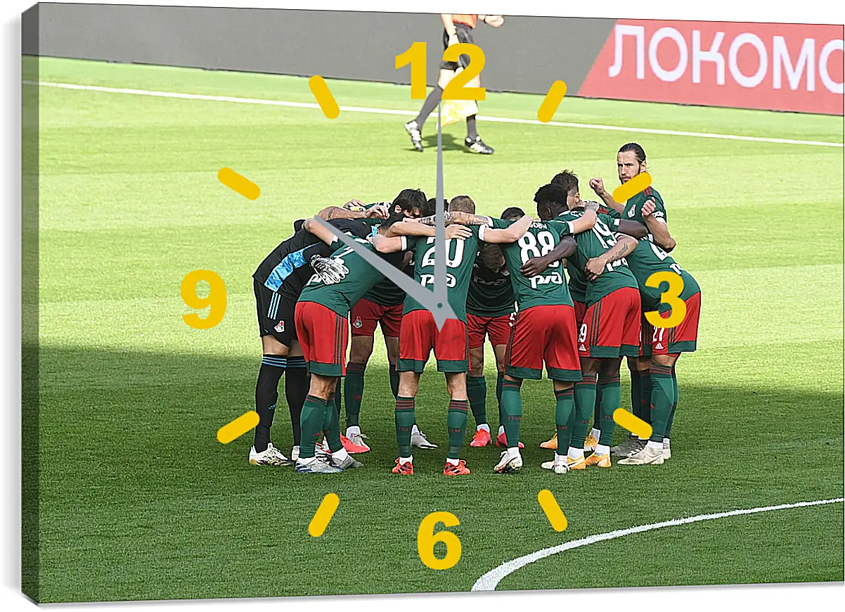 Часы картина - Перед матчем. ФК Локомотив Москва. FC Lokomotiv Moscow