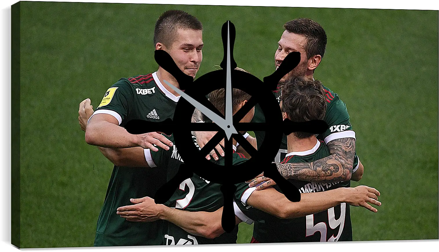 Часы картина - Празднование гола. Локомотив Москва. Lokomotiv Moscow