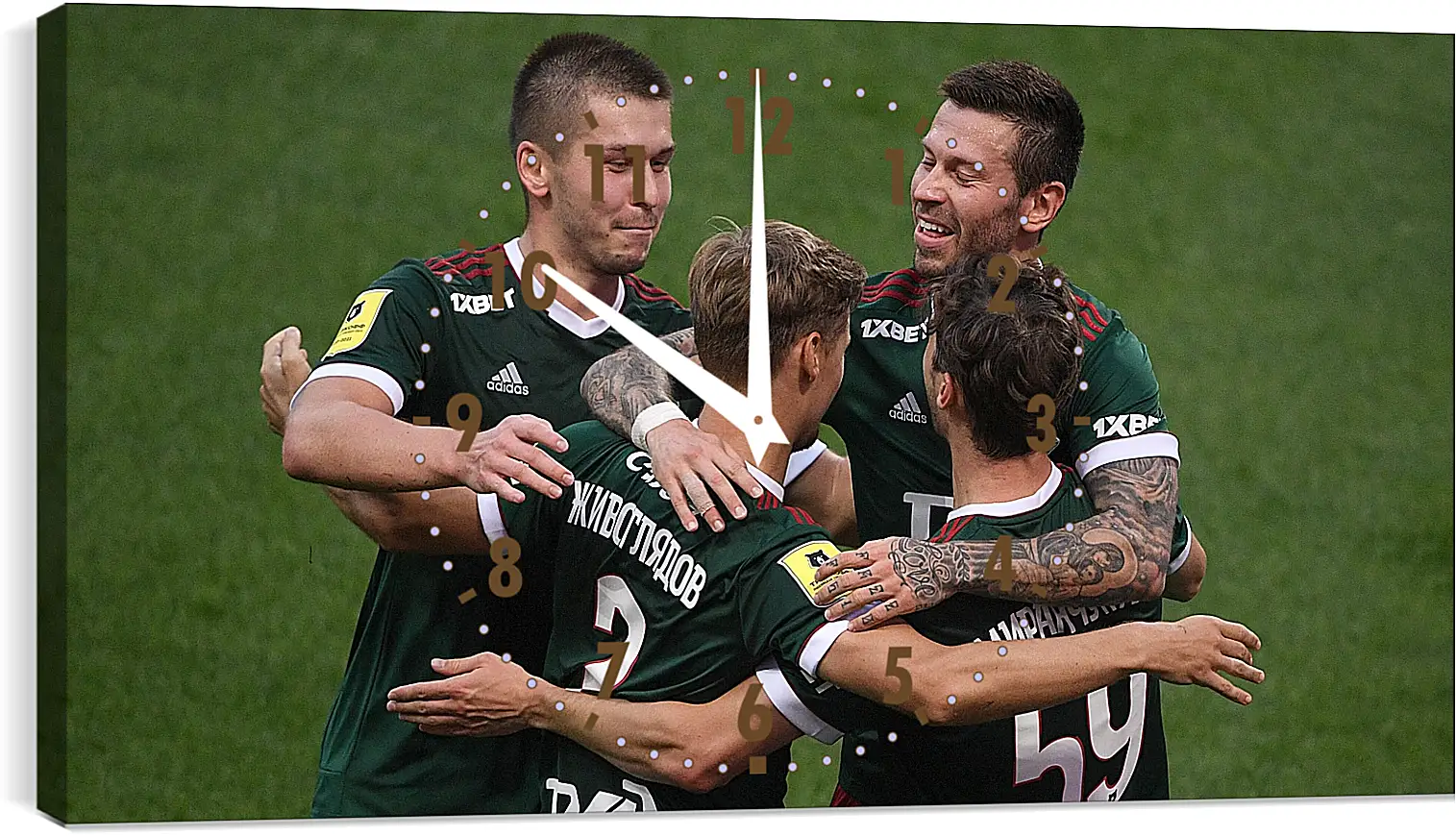 Часы картина - Празднование гола. Локомотив Москва. Lokomotiv Moscow