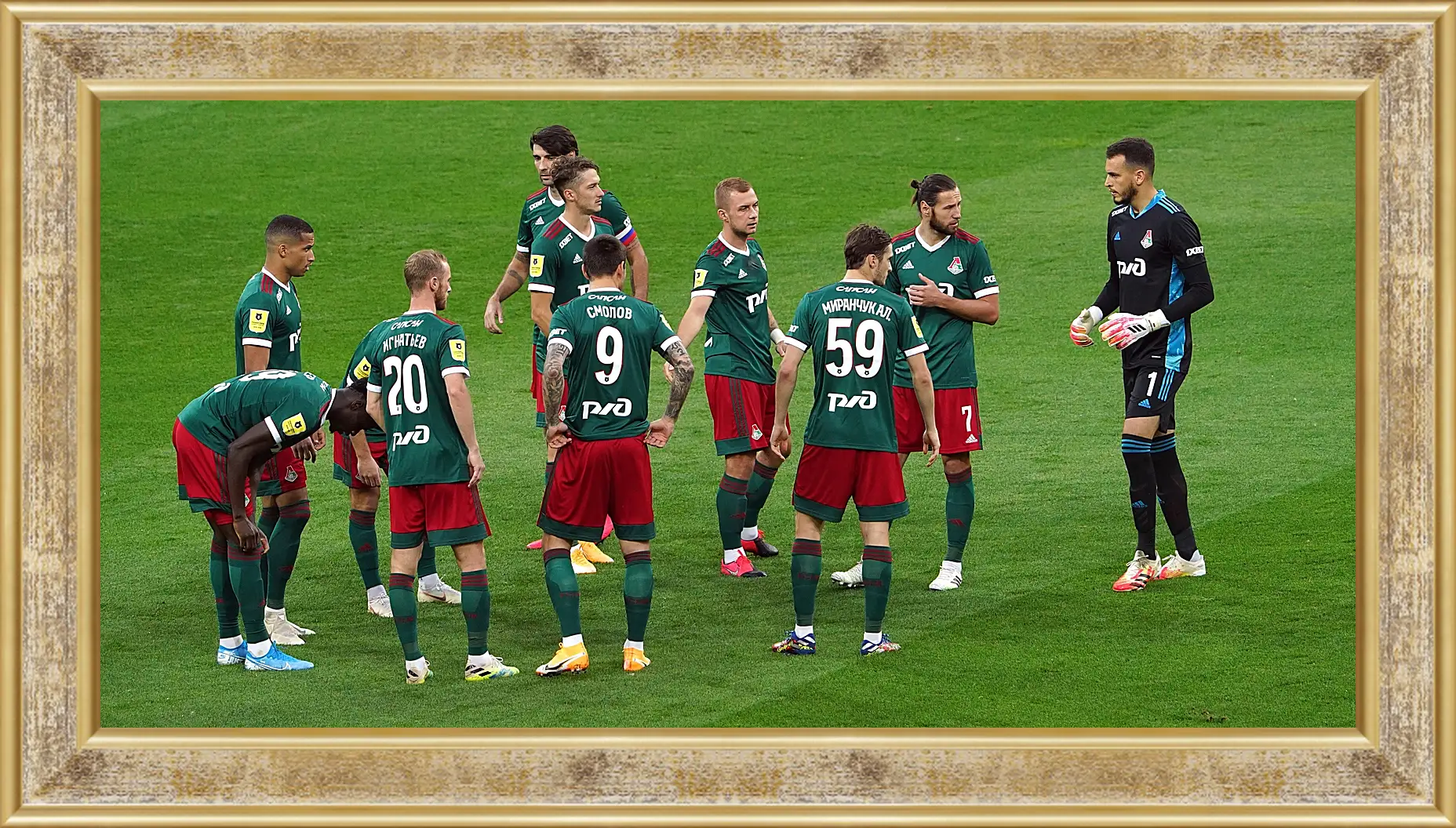 Картина в раме - Перед матчем. ФК Локомотив Москва. FC Lokomotiv Moscow