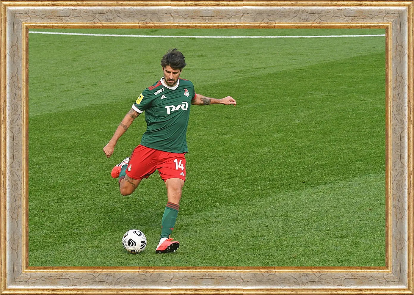 Картина в раме - Ведран Чорлука. ФК Локомотив Москва. FC Lokomotiv Moscow