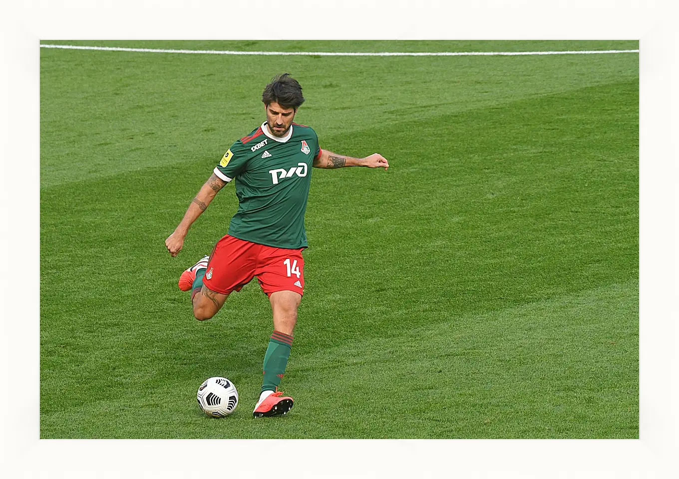 Картина в раме - Ведран Чорлука. ФК Локомотив Москва. FC Lokomotiv Moscow