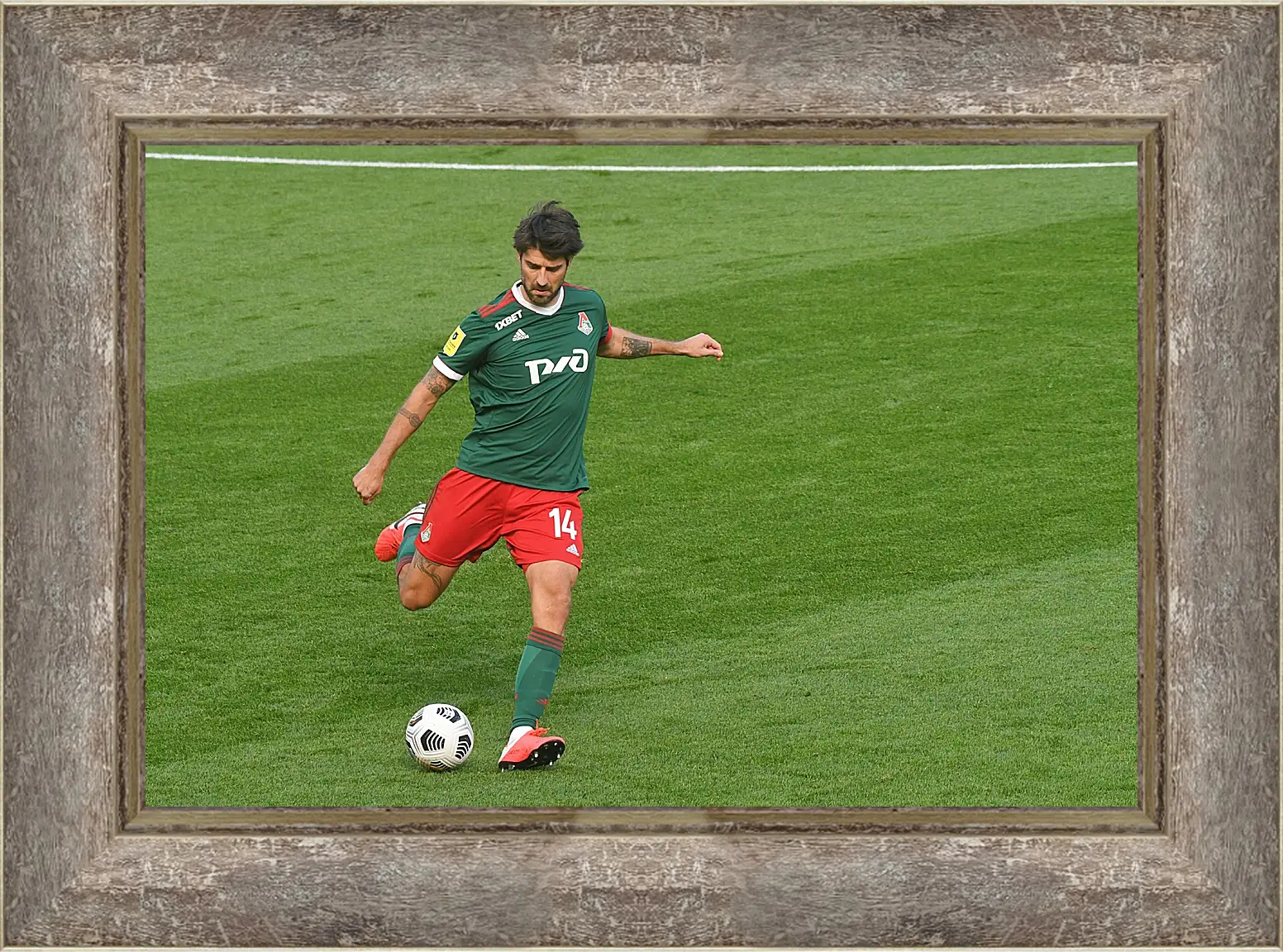 Картина в раме - Ведран Чорлука. ФК Локомотив Москва. FC Lokomotiv Moscow