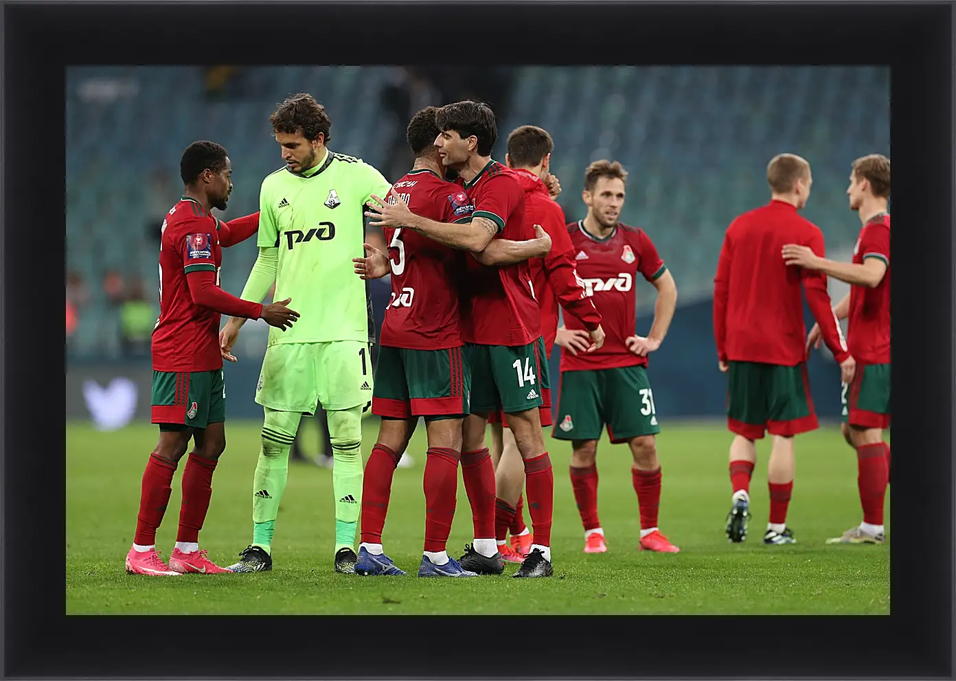 Картина в раме - После матча. ФК Локомотив Москва. FC Lokomotiv Moscow