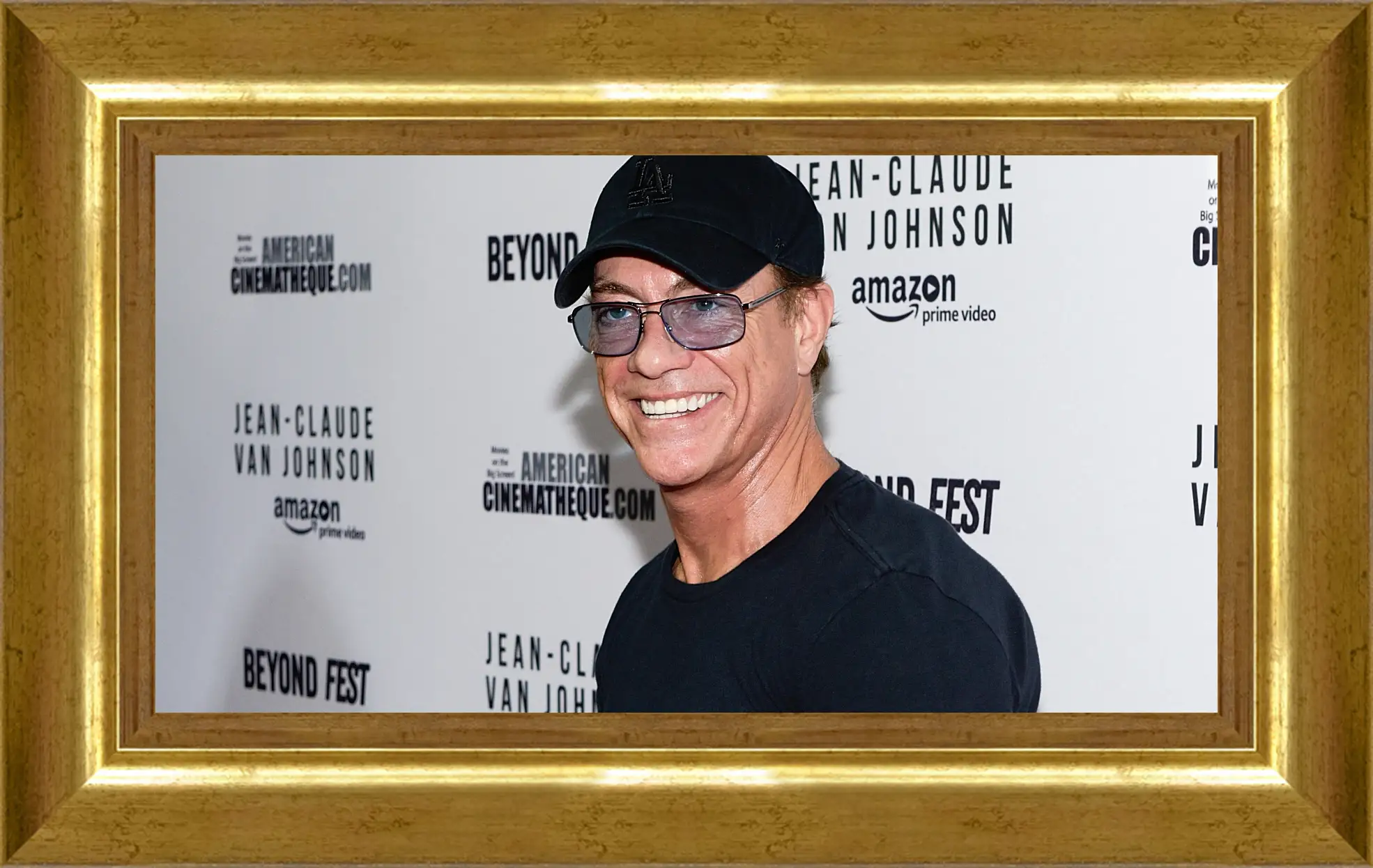 Картина в раме - Жан-Клод Ван Дамм. Jean-Claude Van Damme