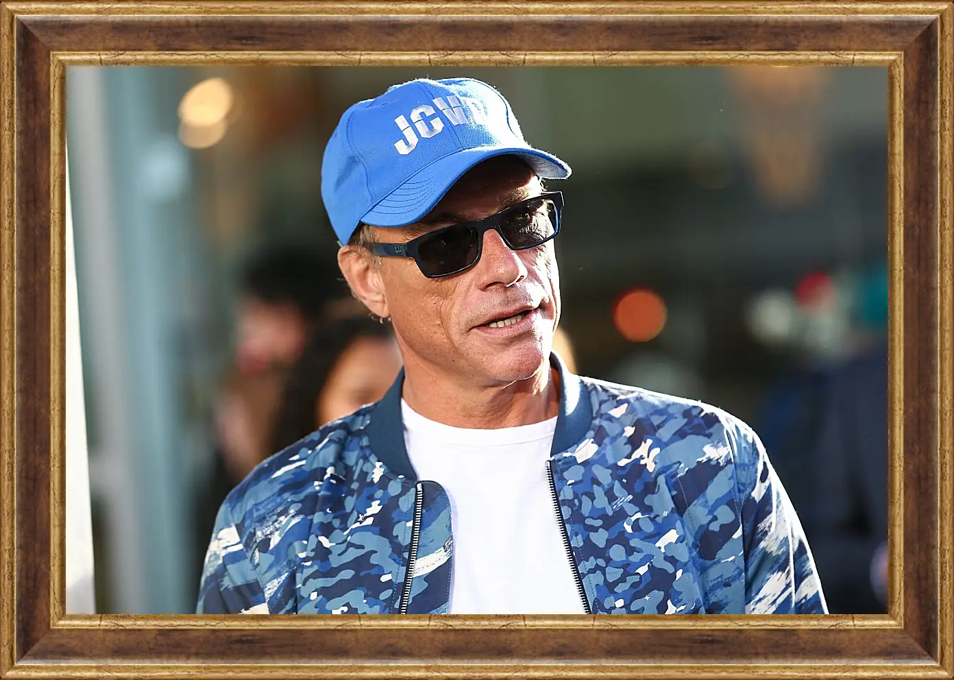 Картина в раме - Жан-Клод Ван Дамм. Jean-Claude Van Damme