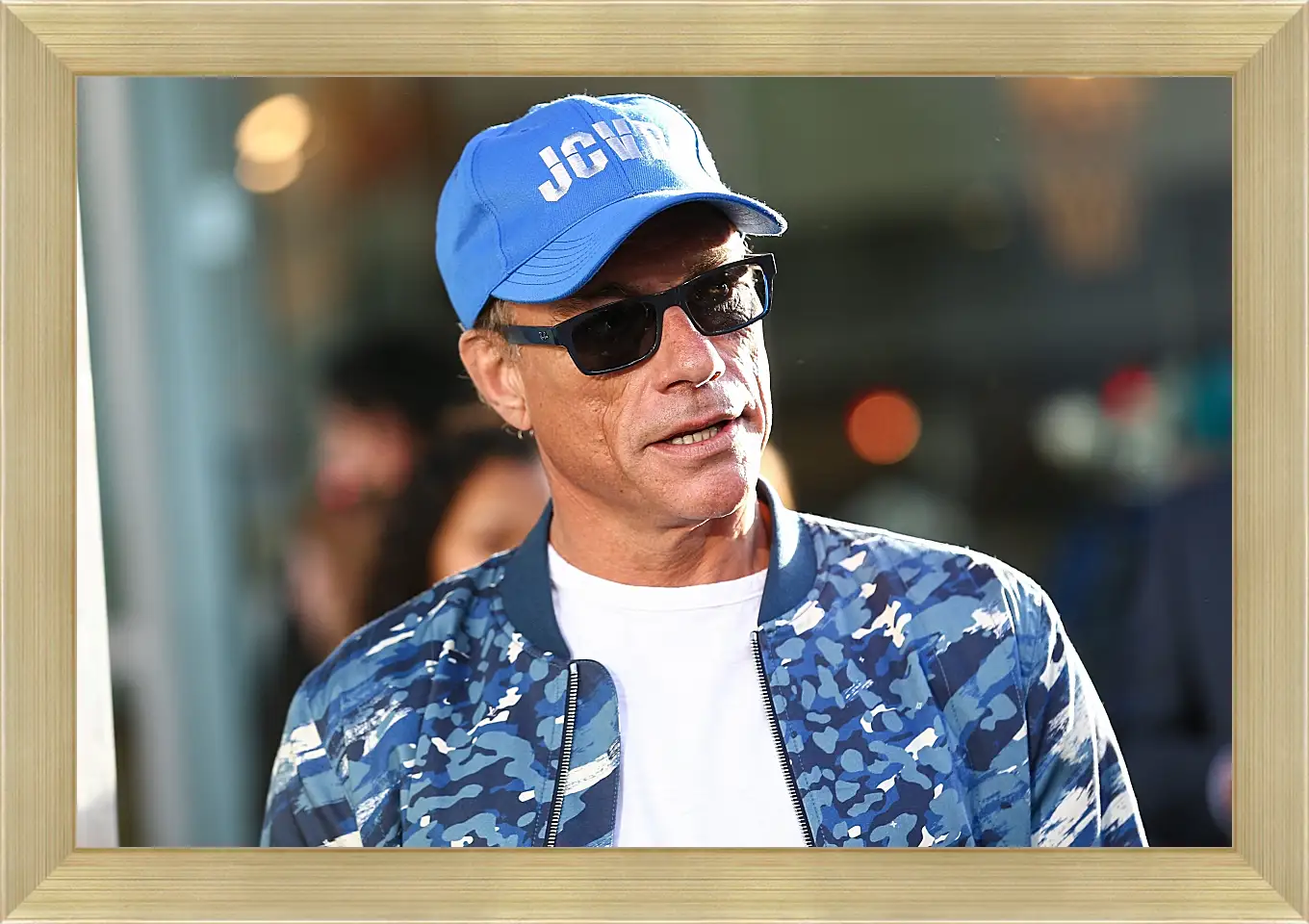 Картина в раме - Жан-Клод Ван Дамм. Jean-Claude Van Damme